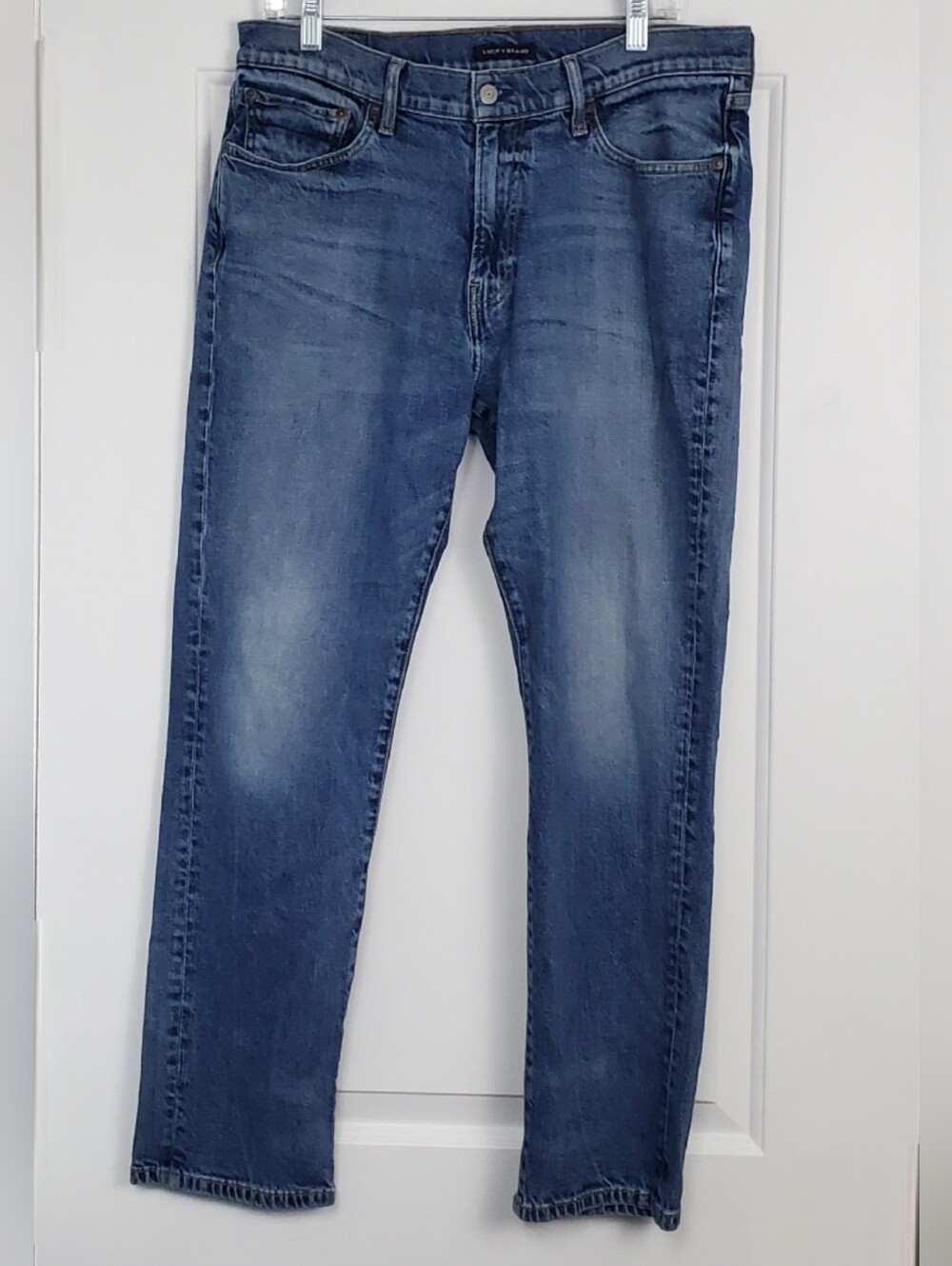 Lucky Brand Mens 410 Athletic Straight Fit Denim Jeans - Size 34x30 - GUC
